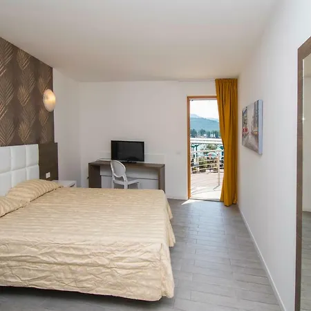 Exclusive Suites Riva Extérieur photo