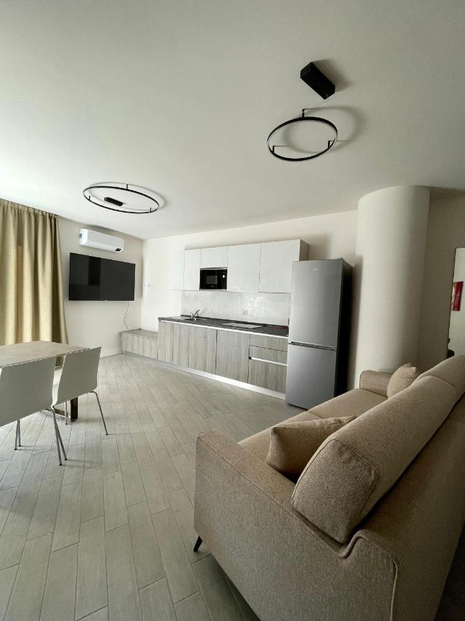 Exclusive Apartment *